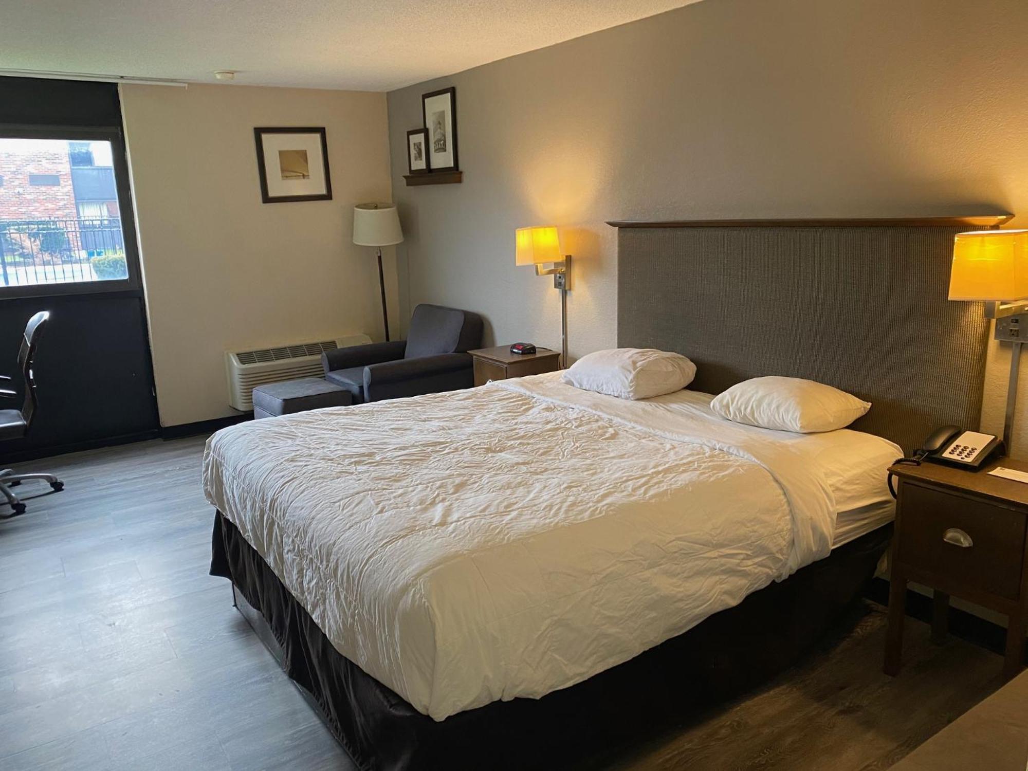 Motel 6 Rochester - Airport Eksteriør bilde