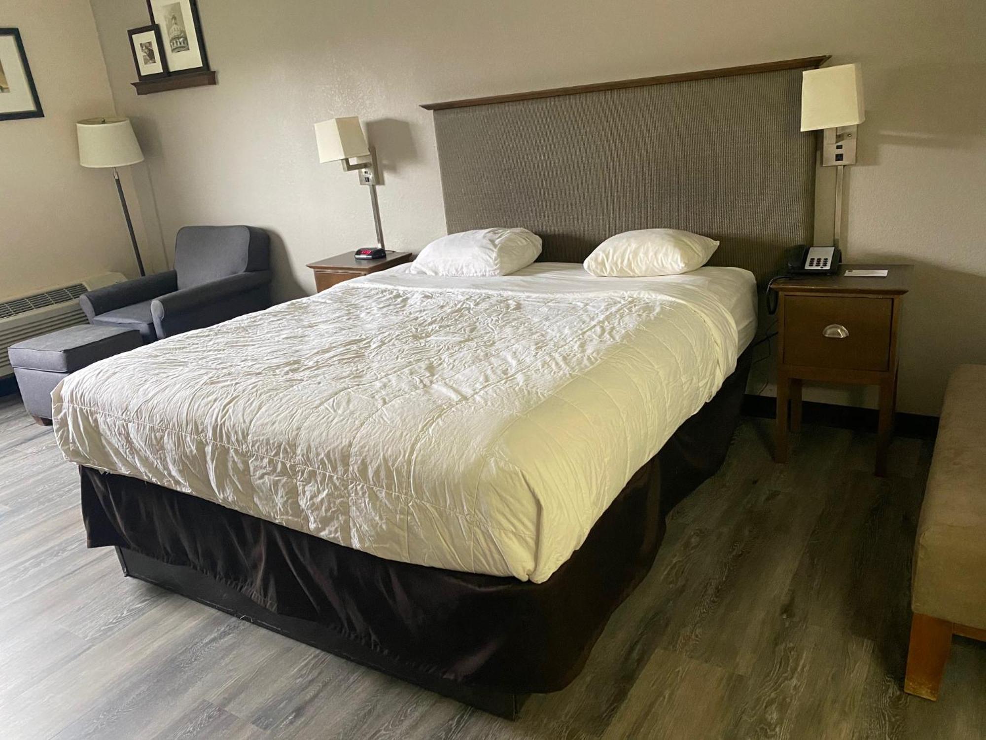 Motel 6 Rochester - Airport Eksteriør bilde